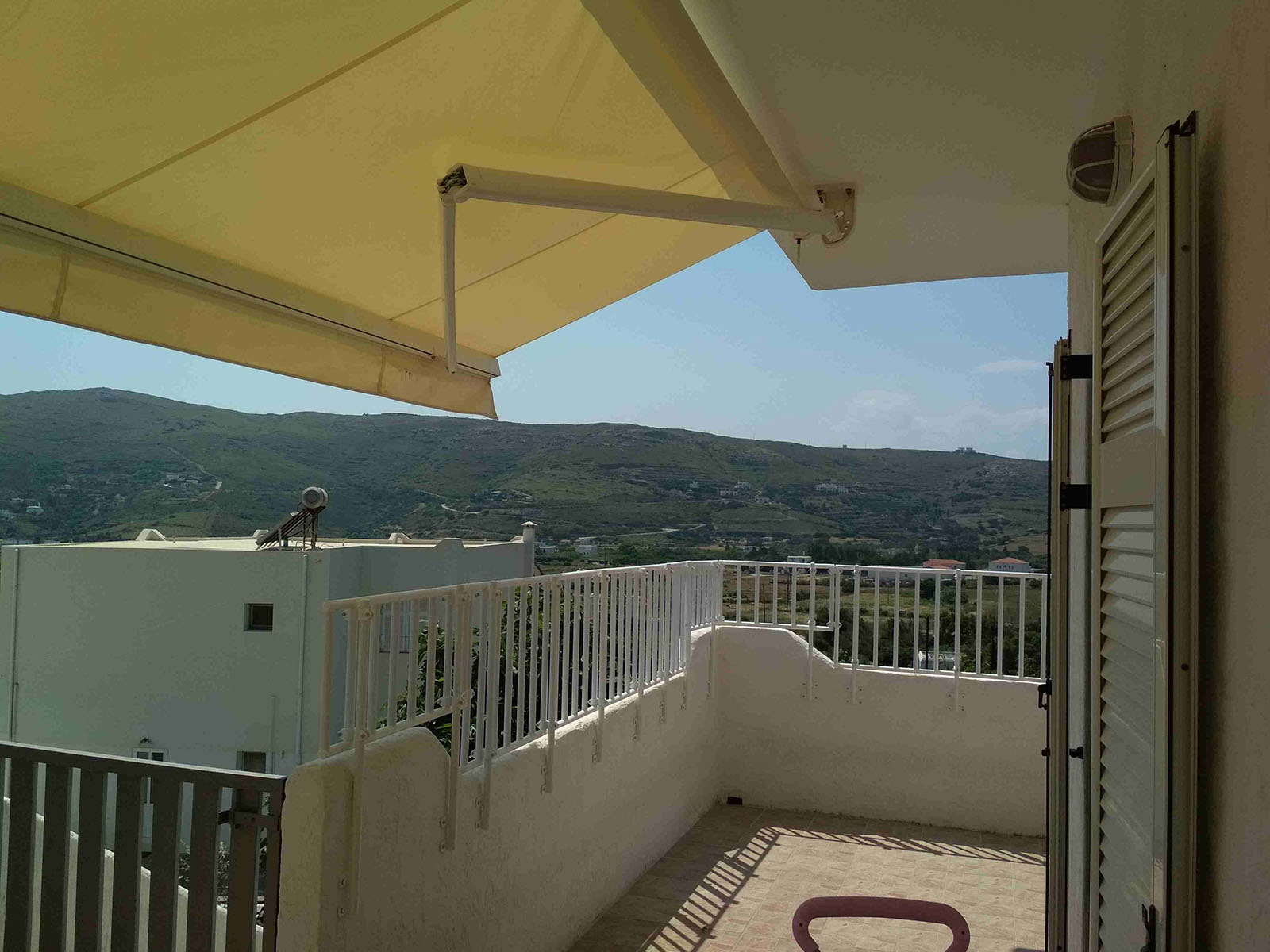 Μπαλκόνι με αυξομειώσεις ύψους κουπαστής - Protex