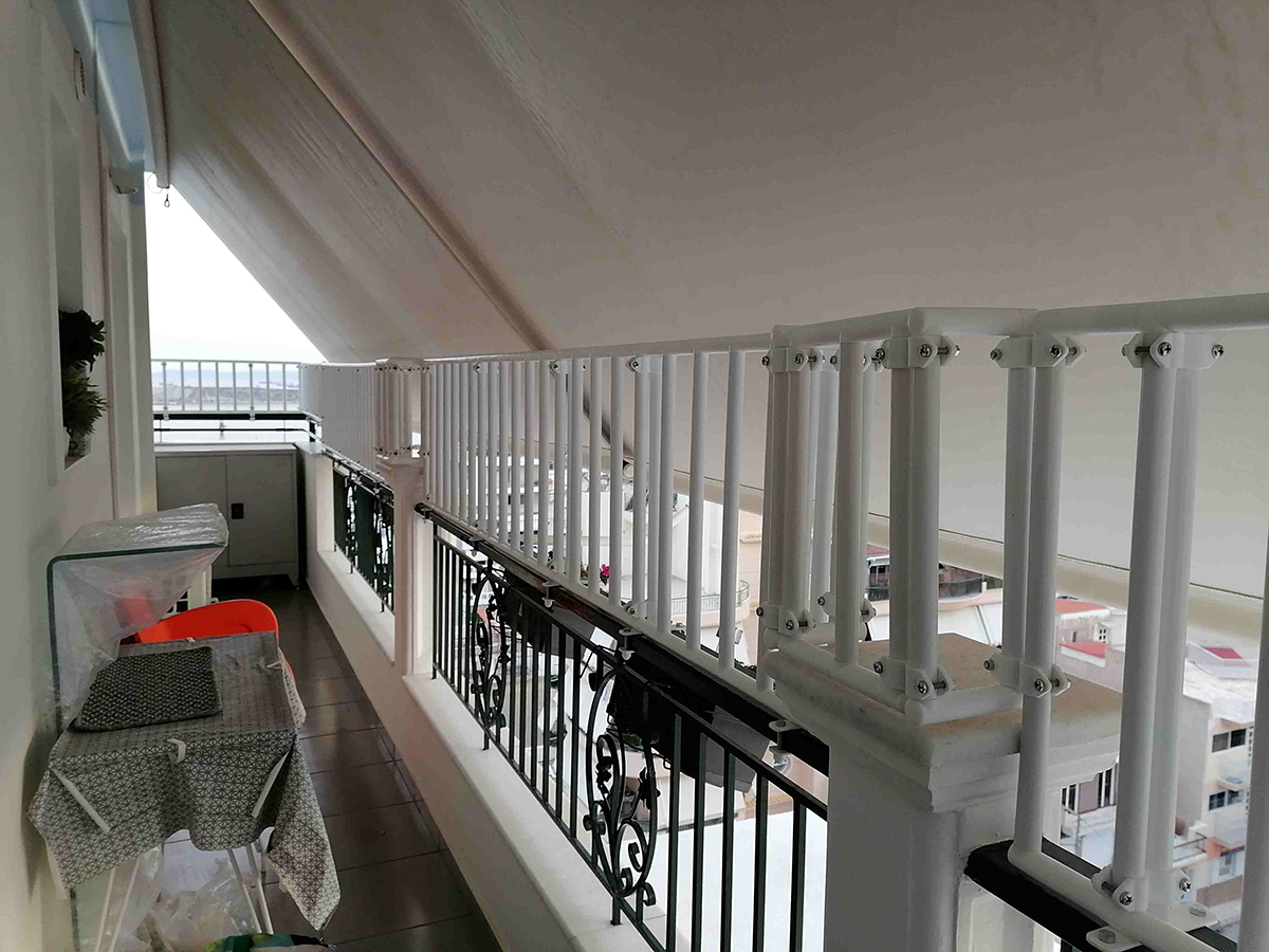 Μπαλκόνι με γωνίες - Protex