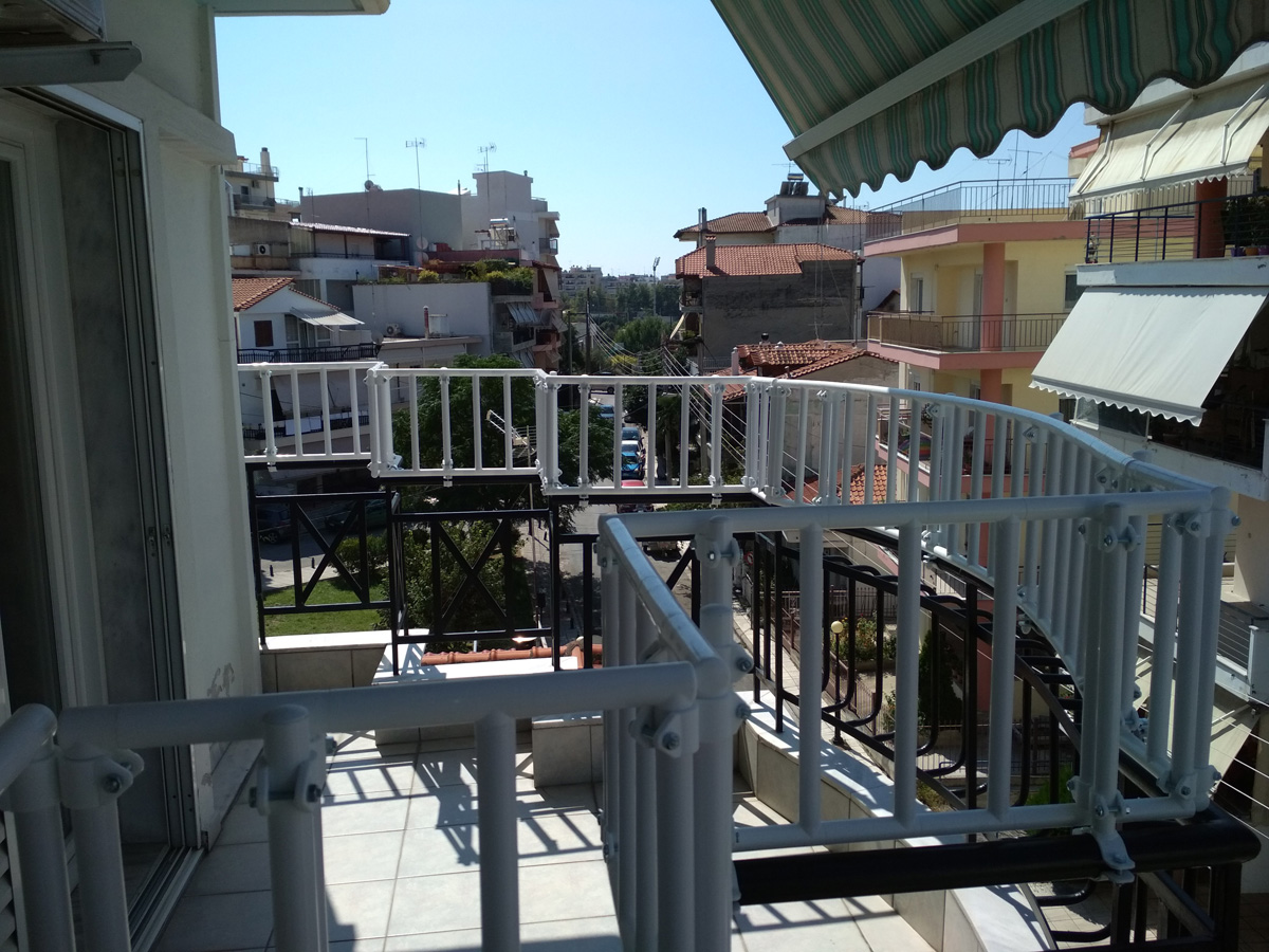 Μπαλκόνι με γωνίες - Protex