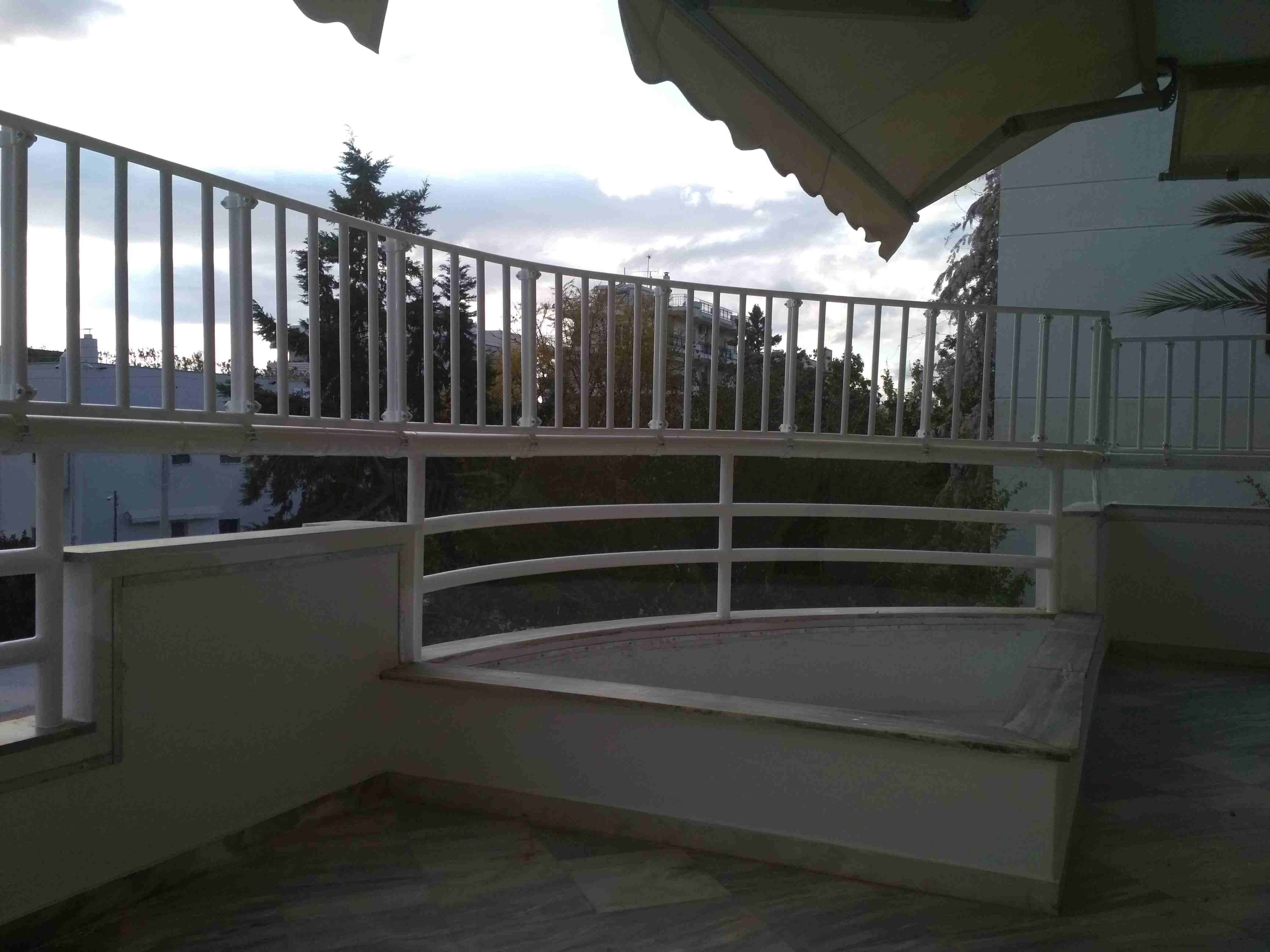 Μπαλκόνι με καμπύλες - Protex