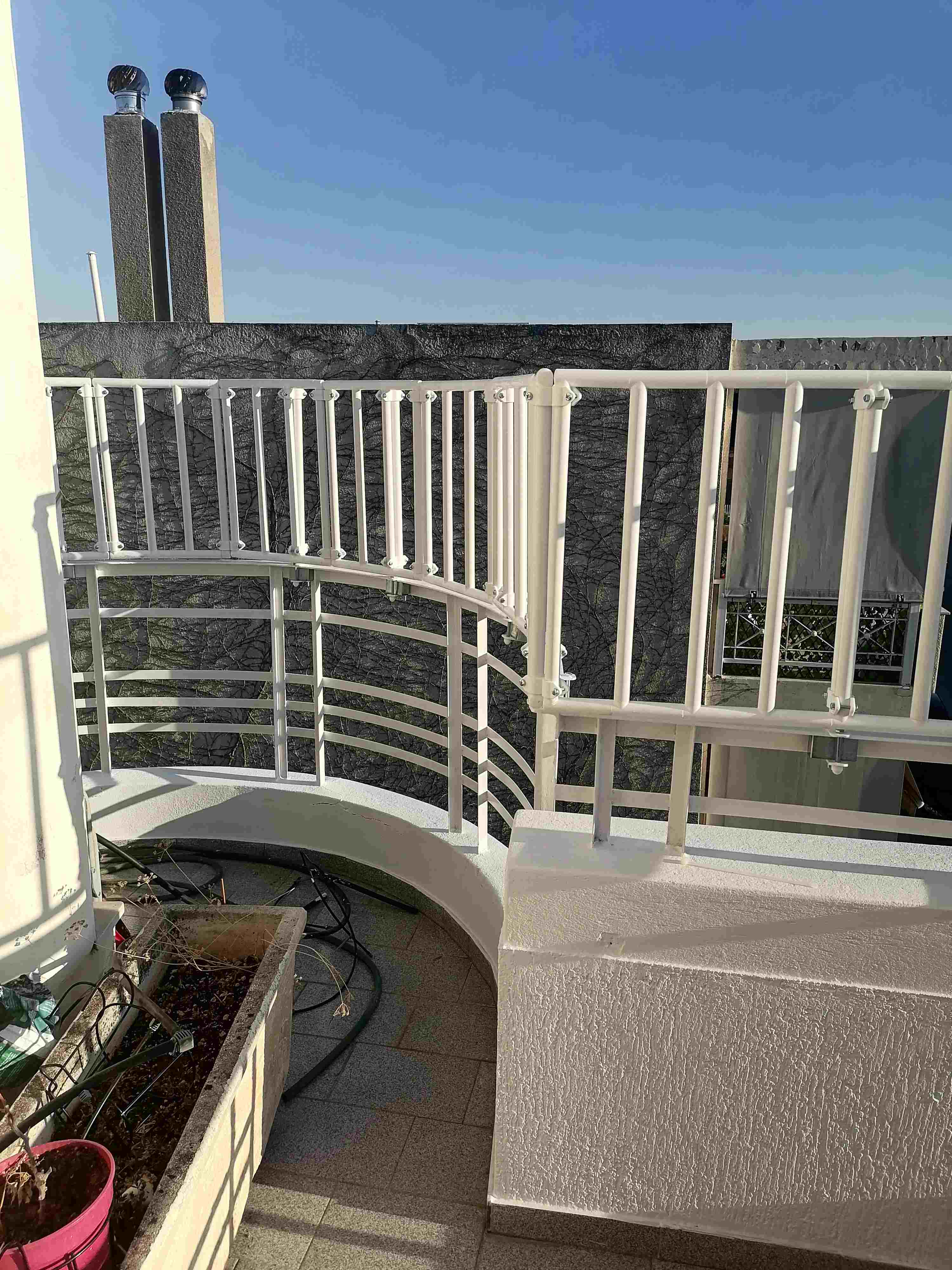 Μπαλκόνι με καμπύλες - Protex