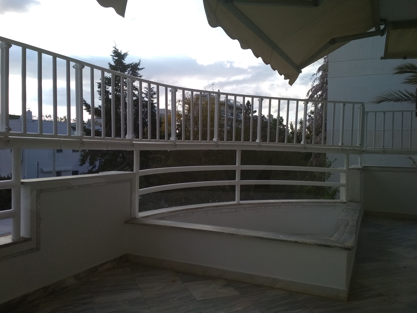 Διπλή κάλυψη με κάγκελο και μεμβράνη - Protex