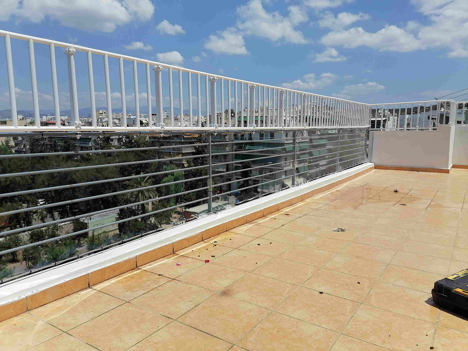 Διπλή κάλυψη με κάγκελο και μεμβράνη - Protex