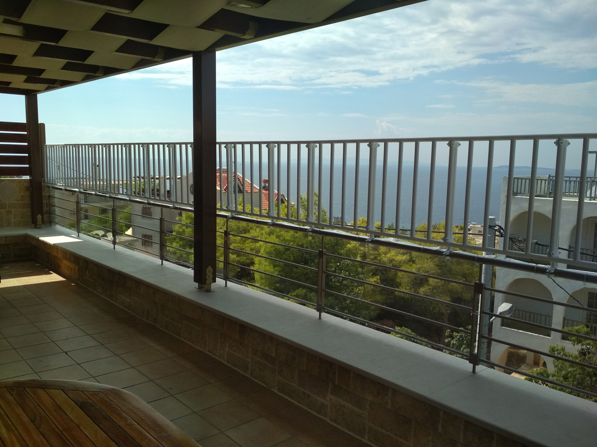 Διπλή κάλυψη με κάγκελο και μεμβράνη - Protex