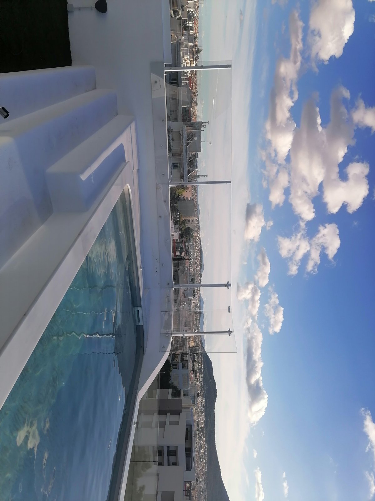 Ειδική κατασκευή με PlexiGlass σε τζάμι - Protex