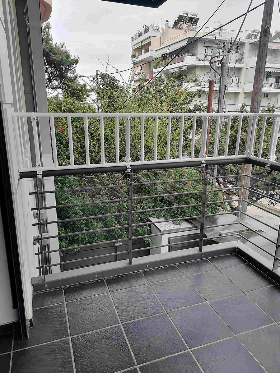 Διπλή κάλυψη με κάγκελο και plexiglass - Protex